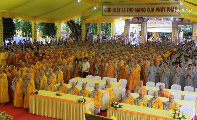 Quang cảnh buổi lễ khai mạc