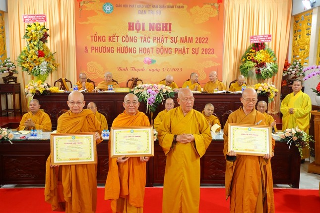 Hòa thượng Thích Như Niệm trao giáo chỉ tấn phong Hòa thượng