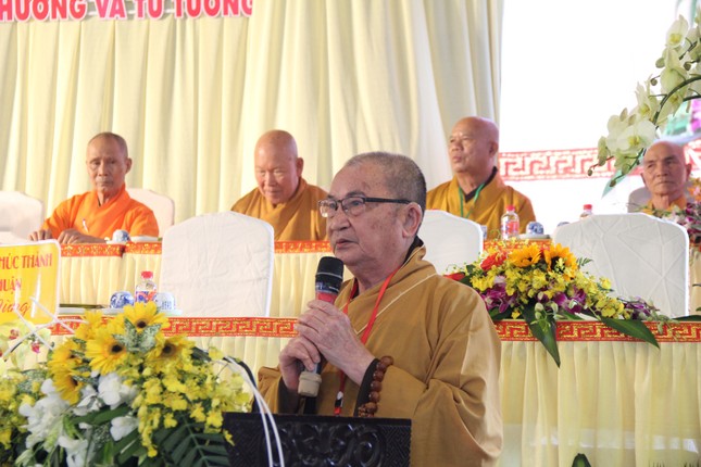 Hoà thượng Thích Hạnh Niệm đọc diễn văn bế mạc và cảm tạ