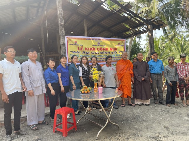 &quot;Mái ấm gia đình số 17&quot; được khởi công xây dựng cho gia đình ông Giang No và bà Kim Thị Rớt