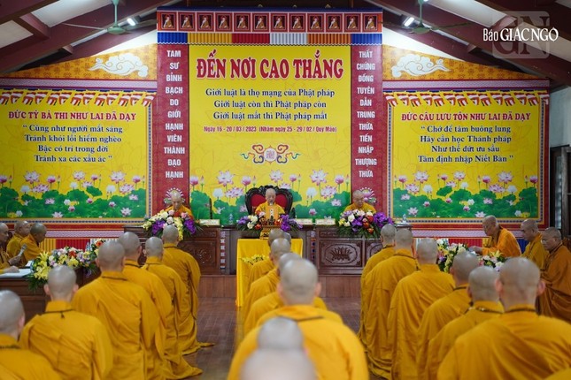 Giới trường đàn giới Tỳ-khiêu