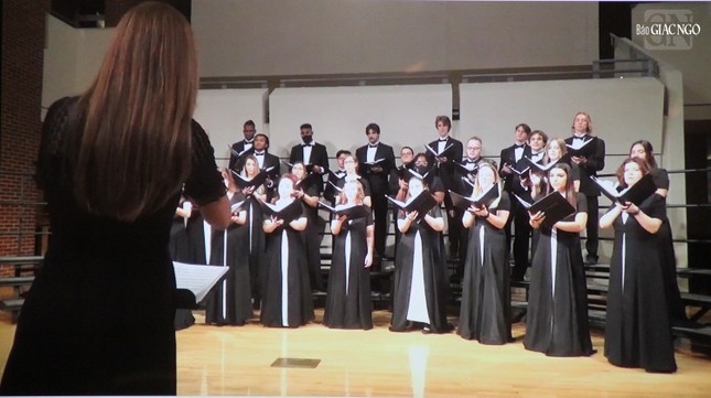 Hợp xướng &quot;Thơ thiền Phật giáo Việt Nam&quot; do Nguyễn Kỳ Nam biên soạn và biểu diễn tại Hoa Kỳ