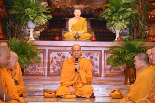 Thượng tọa Giác Nhuận chia sẻ về sự tu tập