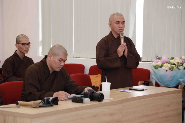 Đại đức Thích Minh Lộc phát biểu