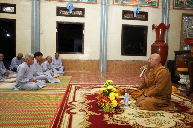 Hoà thượng Thích Giác Sơn thuyết giảng tại chùa Linh Quang (X.Tam Thanh)