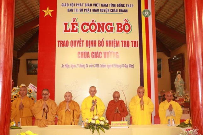 Niệm Phật cầu gia hộ