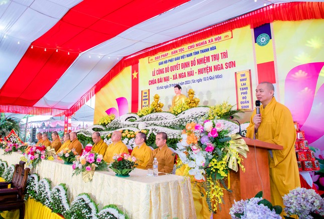 Thượng tọa Thích Tâm Đức phát biểu Thượng tọa Thích Tâm Đức phát biểu