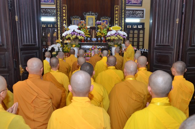 Thành kính đảnh lễ bậc tôn sư Thành kính đảnh lễ bậc tôn sư