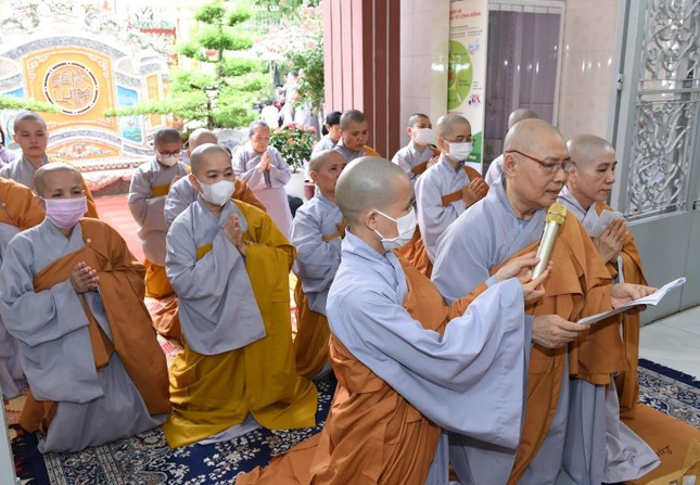 Ni trưởng Thích nữ Như Trí dâng lời tưởng niệm