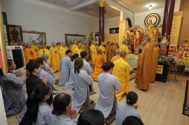 Khóa lễ cầu nguyện Khóa lễ cầu nguyện