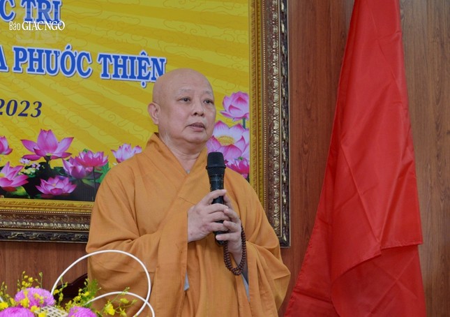 Hòa thượng Thích Lệ Trang ban đạo từ