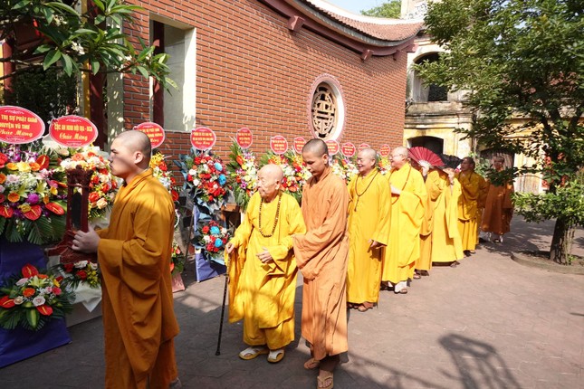 Cung thỉnh chư tôn giáo phẩm quang lâm