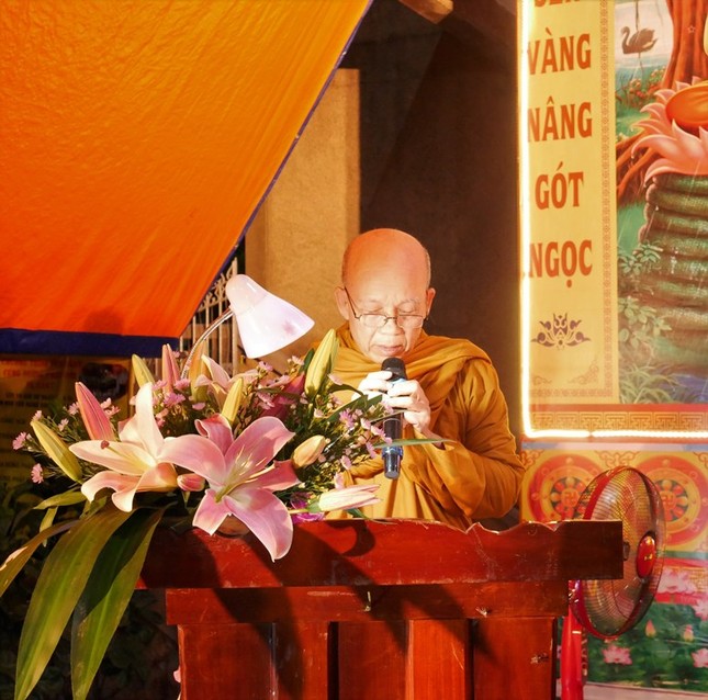 Hòa thượng Thích Minh Thành tuyên đọc Thông điệp Đại lễ Phật đản Phật lịch 2567 của Đức Pháp chủ GHPGVN