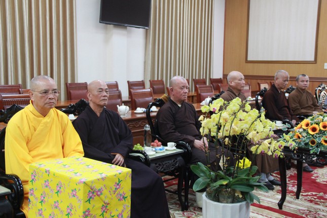 Chư tôn đức Ban Thường trực Ban Trị sự GHPGVN tỉnh Thừa Thiên Huế đón tiếp phái đoàn Chư tôn đức Ban Thường trực Ban Trị sự GHPGVN tỉnh Thừa Thiên Huế đón tiếp phái đoàn