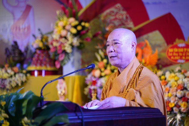 Hòa thượng Thích Bảo Nghiêm đã tuyên đọc Diễn văn Phật đản Phật lịch 2567 của Hòa thượng Chủ tịch Hội đồng Trị sự