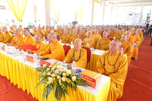 Chư tôn giáo phẩm chứng minh