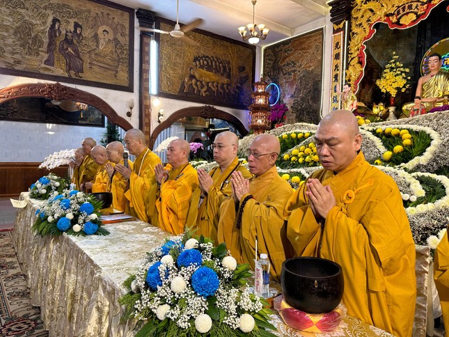 Niệm Phật cầu gia hộ