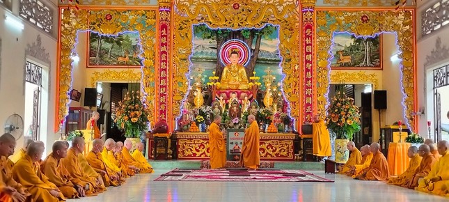 Chư tôn đức đối thú an cư Chư tôn đức đối thú an cư