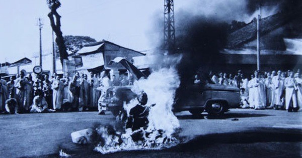 Bồ-tát Thích Quảng Đức vị pháp thiêu thân Bồ-tát Thích Quảng Đức vị pháp thiêu thân