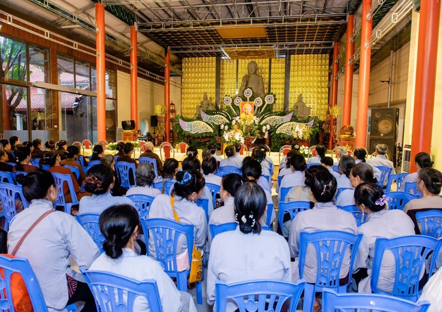 Quang cảnh buổi lễ Quang cảnh buổi lễ