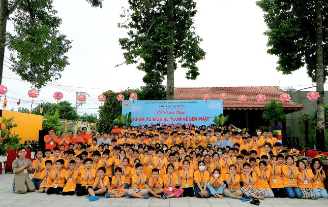 Chụp ảnh lưu niệm Chụp ảnh lưu niệm