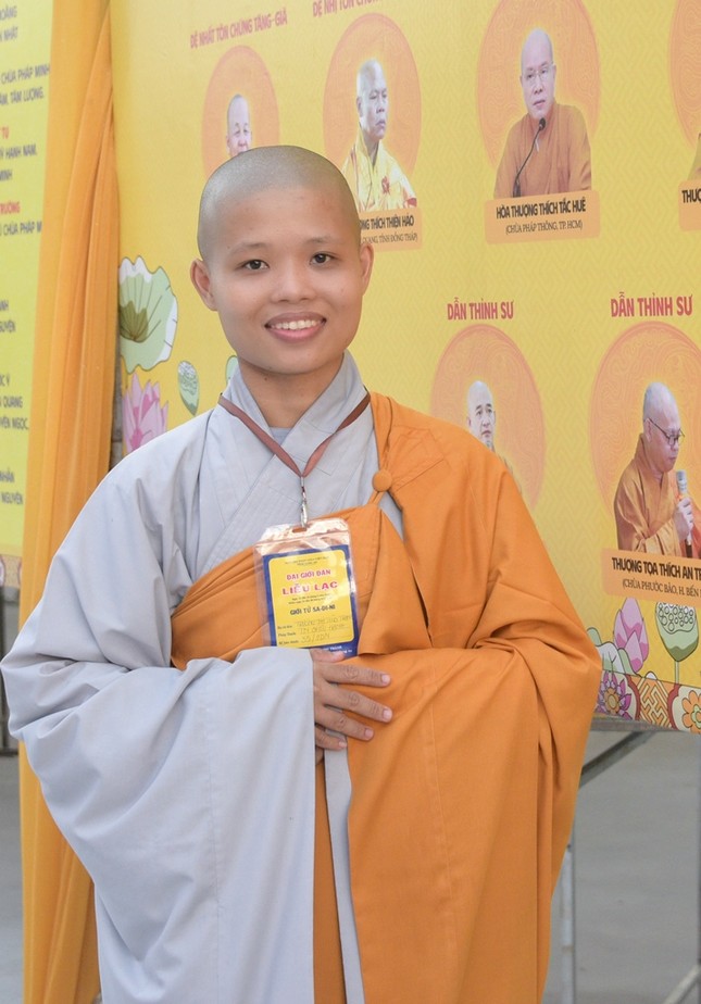 Sa-di-ni Thích nữ Chiếu Hạnh Sa-di-ni Thích nữ Chiếu Hạnh