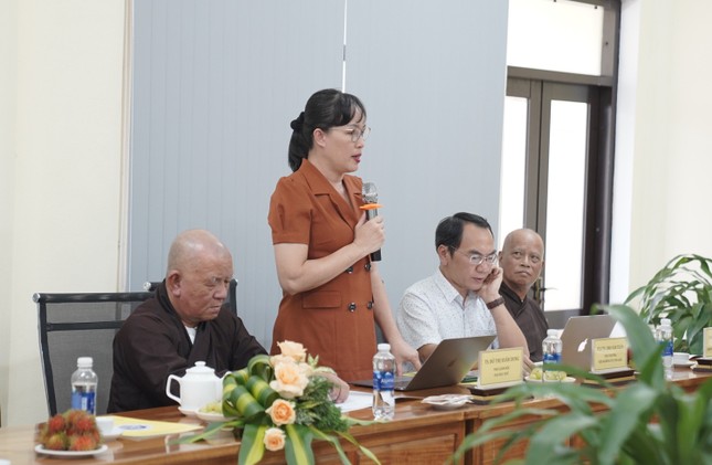 TS.Đỗ Thị Xuân Dung, Phó Giám đốc Đại học Huế phát biểu TS.Đỗ Thị Xuân Dung, Phó Giám đốc Đại học Huế phát biểu