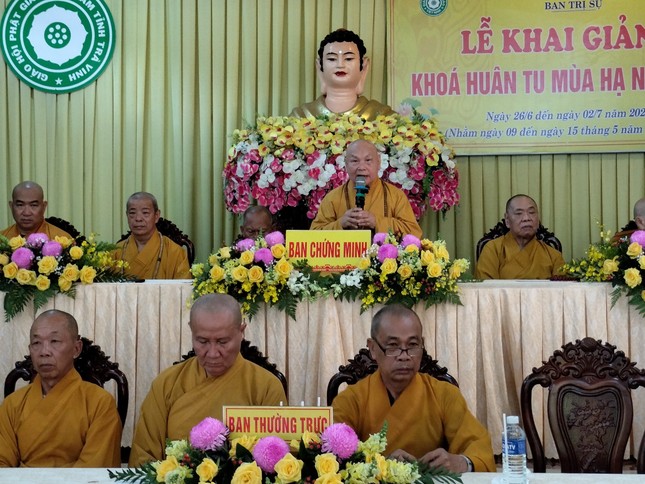 Hòa thượng Thích Thiện Nhơn ban đạo từ Hòa thượng Thích Thiện Nhơn ban đạo từ