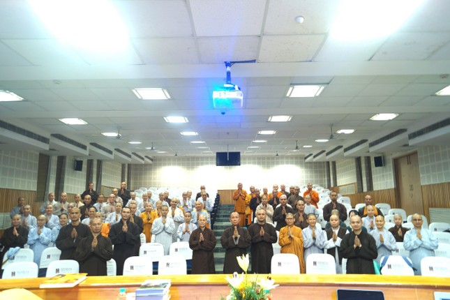 Tăng Ni nghiên cứu sinh tại Ấn Độ tham dự hội thảo Tăng Ni nghiên cứu sinh tại Ấn Độ tham dự hội thảo