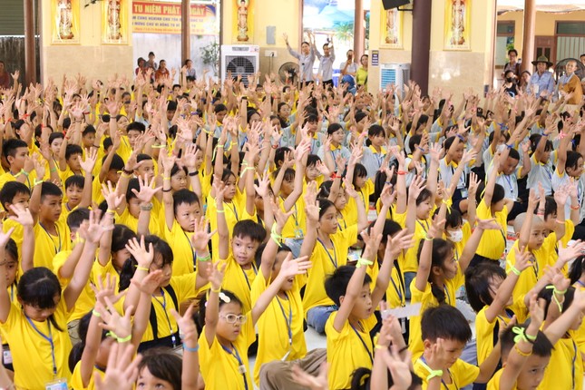 Hơn 300 tu sinh tham gia khóa tu Hơn 300 tu sinh tham gia khóa tu