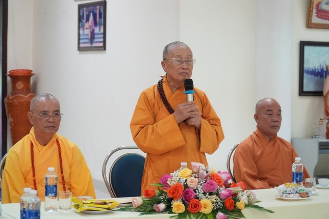 Hòa thượng Thích Tánh Nhiếp, Trưởng ban Trị sự GHPGVN tỉnh Quảng Bình phát biểu chào mừng