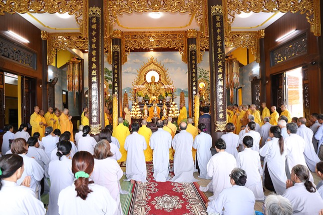 Khóa lễ cầu siêu Khóa lễ cầu siêu