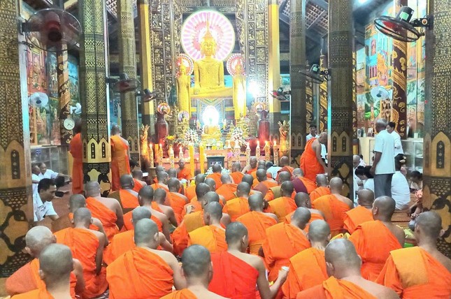 Quang cảnh buổi lễ Quang cảnh buổi lễ