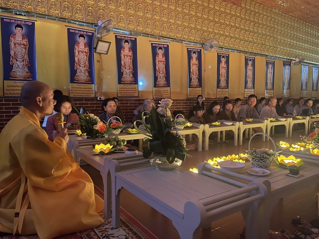 Chia sẻ Phật pháp Chia sẻ Phật pháp