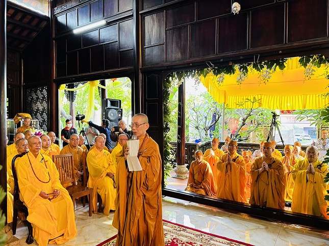 Hòa thượng Thích Thiện Châu cung tuyên tiểu sử