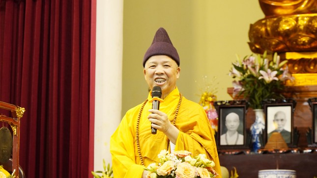 Hòa thượng Thích Thanh Quyết ban đạo từ