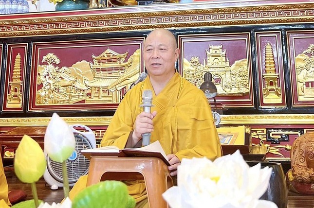 Hòa thượng Thích Thọ Lạc ban đạo từ