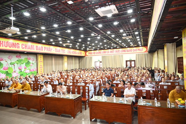 Quang cảnh hội nghị