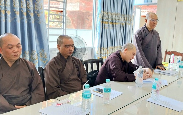 Đại đức Thích Chúc Thạnh báo cáo Đại đức Thích Chúc Thạnh báo cáo