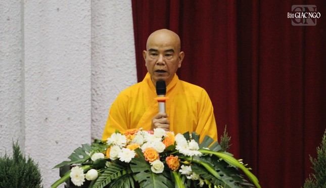 Thượng tọa Thích Nguyên Thành phát biểu khai mạc