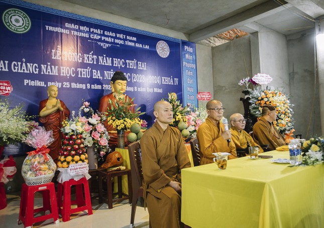Hòa thượng Thích Giác Tâm ban đạo từ Hòa thượng Thích Giác Tâm ban đạo từ