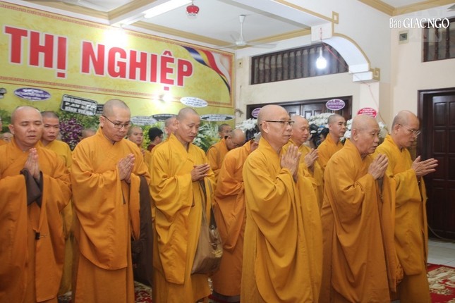 Nhất tâm cầu nguyện