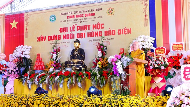 Hòa thượng Thích Quảng Tùng ban đạo từ Hòa thượng Thích Quảng Tùng ban đạo từ