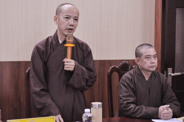 Đại đức Thích Tánh Thông đúc kết phiên họp Đại đức Thích Tánh Thông đúc kết phiên họp