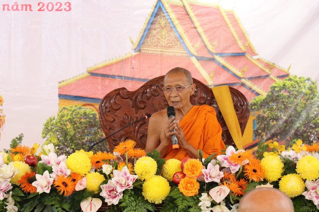 Trưởng lão Hòa thượng Chau Ty phát biểu Trưởng lão Hòa thượng Chau Ty phát biểu