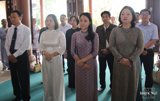 Đại diện chính quyền tham dự lễ tưởng niệm