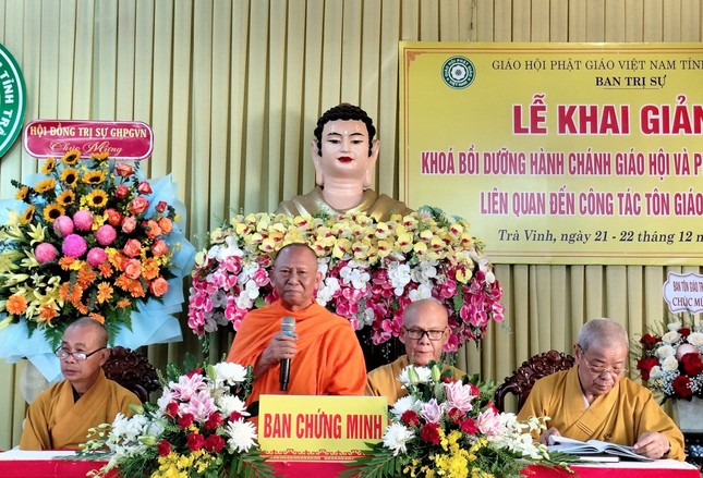 Hòa thượng Thạch Sok Xane ban đạo từ Hòa thượng Thạch Sok Xane ban đạo từ