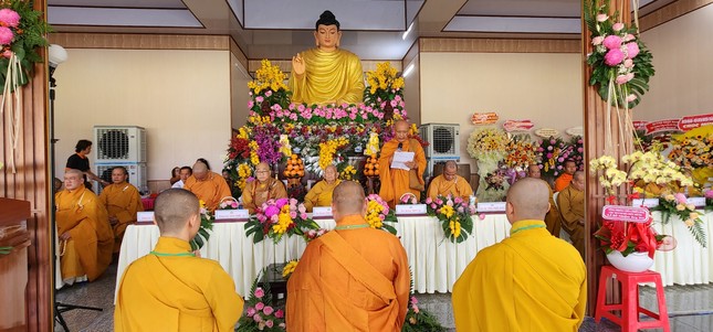 Hòa thượng Thạch Hà ban đạo từ