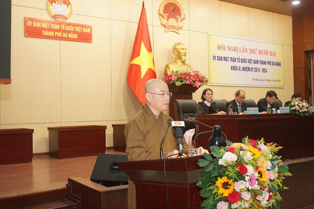 Thượng tọa Thích Thông Đạo trình bày tham luận tại hội nghị Thượng tọa Thích Thông Đạo trình bày tham luận tại hội nghị