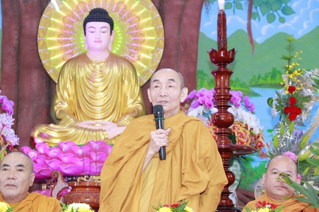 Hòa thượng Thích Giác Tiến ban đạo từ